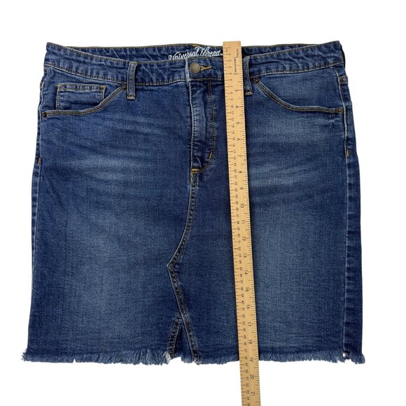 Universal Thread Denim Mini Skirt Blue Women’s 18/34 Raw Hem Stretch Jean Skirt - Picture 9 of 10